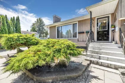 2715 Coast Meridian Road, Port Coquitlam, BC, Port Coquitlam — Single Family Residence for sale