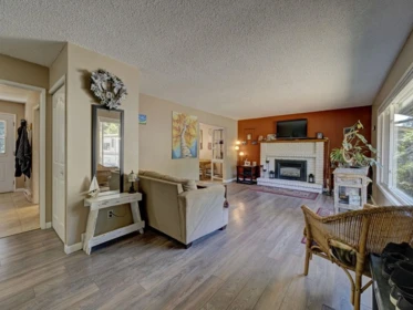 Dining Area Photo of 3367 Richards Road, Roberts Creek, BC