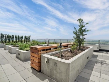 Swimming Pool Photo of 2505 6608 Sussex Avenue, Burnaby, BC