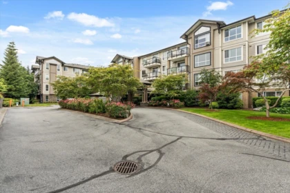 208 32729 Garibaldi Drive, Abbotsford, BC, Abbotsford — Apartment/Condo for sale
