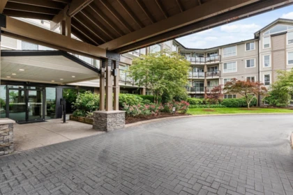 208 32729 Garibaldi Drive, Abbotsford, BC, Abbotsford — Apartment/Condo for sale