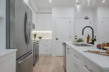 Kitchen Photo of 311 46187 Thomas Road, Chilliwack, BC