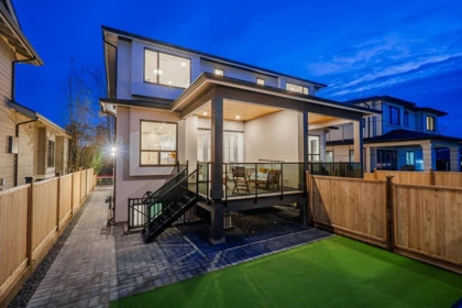 2 4557 Parker Street, Burnaby, BC, Burnaby — Half Duplex for sale