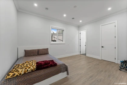 Basement Recreation Room Photo of 18339 63 Avenue, Surrey, BC