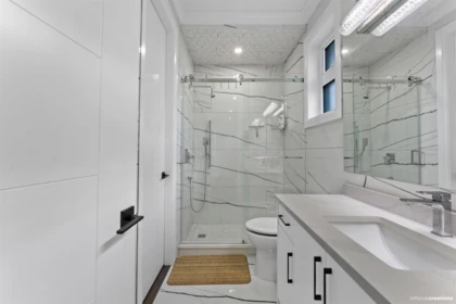 Hot Tub / Spa Photo of 18339 63 Avenue, Surrey, BC