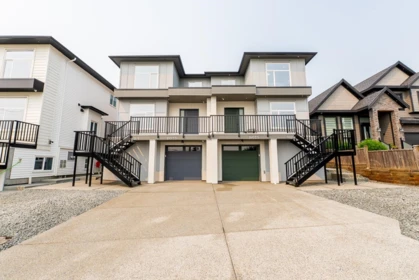102 18573 56 Avenue, Surrey, BC, Surrey — Half Duplex for sale