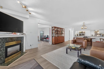 109 5860 Dover Crescent, Richmond, BC, Richmond — Apartment/Condo for sale