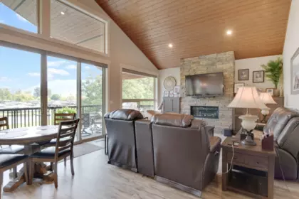 8506 Lakeview Road, Mission, BC, Mission — Single Family Residence for sale