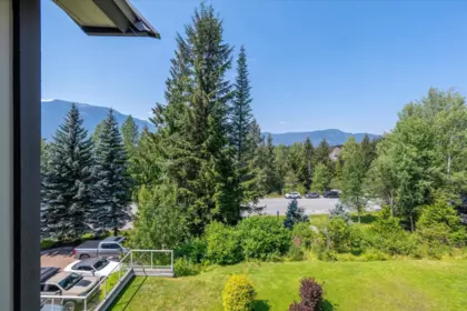 302 4749 Spearhead Drive, Whistler, BC, Whistler — Apartment/Condo for sale