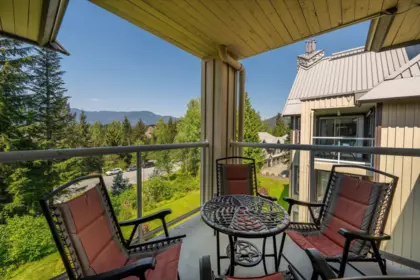 302 4749 Spearhead Drive, Whistler, BC, Whistler — Apartment/Condo for sale