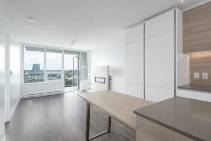 Primary Bedroom Photo of 1012 988 Quayside Drive, New Westminster, BC