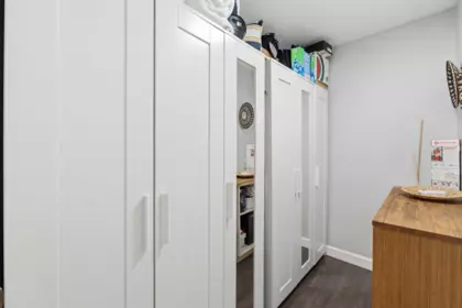 Hallway Photo of 305 1521 George Street, White Rock, BC
