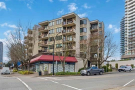 305 1521 George Street, White Rock, BC