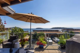 5374 Wakefield Beach Lane, Sechelt, BC