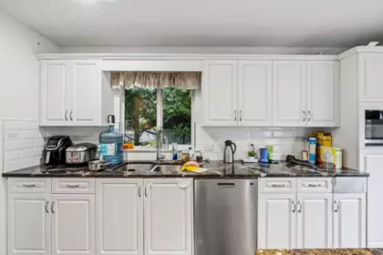 Breakfast Nook Photo of 11936 236 Street, Maple Ridge, BC