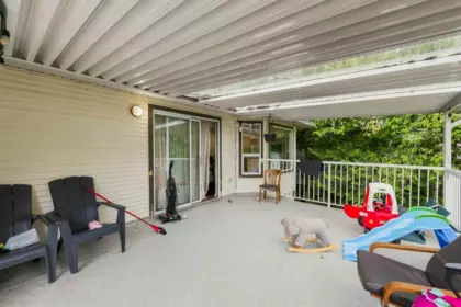 Staircase Photo of 11936 236 Street, Maple Ridge, BC
