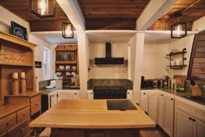 Kitchen Island Photo of 66603 Summer Road, Hope, BC
