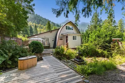 Outdoor Deck Photo of 66603 Summer Road, Hope, BC