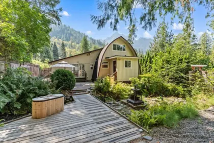 Outdoor Patio Photo of 66603 Summer Road, Hope, BC