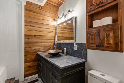 Powder Room Photo of 66603 Summer Road, Hope, BC