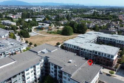 Playground / Recreational Area Near 418 9388 Tomicki Avenue, Richmond, BC