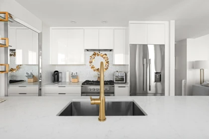 Kitchen Island Photo of 3602 939 Homer Street, Vancouver, BC