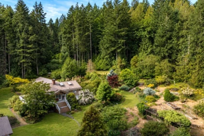 211 Morgan Road, Galiano Island, BC, Galiano Island — Single Family Residence for sale