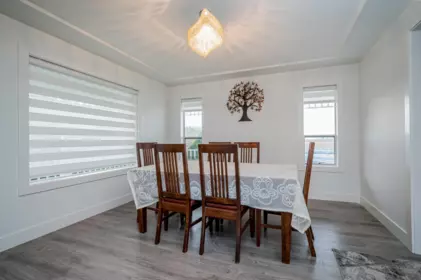 Breakfast Nook Photo of 35826 South Parallel Road, Abbotsford, BC