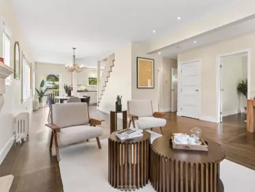 Family Room Photo of 908 W 21st Avenue, Vancouver, BC