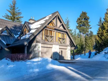 37 4700 Glacier Drive, Whistler, BC, Whistler — Townhouse for sale