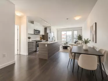 Kitchen Photo of 610 10603 140 Street, Surrey, BC