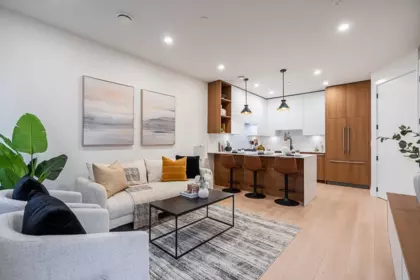 Family Room Photo of 2 3638 Normandy Drive, Vancouver, BC