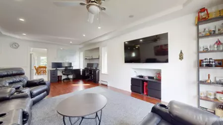 2015 Balsam Way, Squamish, BC, Squamish — Single Family Residence for sale