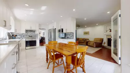 Primary Bedroom Photo of 2015 Balsam Way, Squamish, BC