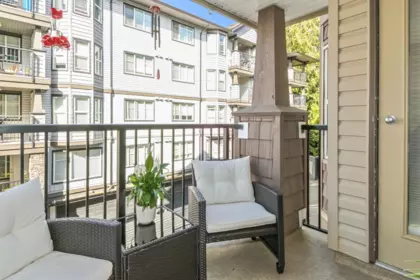 Powder Room Photo of 209 5454 198 Street, Langley, BC