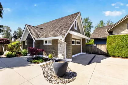 Hot Tub / Spa Photo of 15544 59 Avenue, Surrey, BC