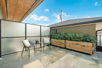 Swimming Pool Photo of 265 W 6th Street, North Vancouver, BC