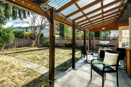 Hot Tub / Spa Photo of 6078 194a Street, Surrey, BC