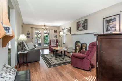 Kitchen Photo of 6078 194a Street, Surrey, BC