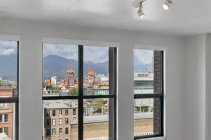 Mudroom Photo of 609 22 E Cordova Street, Vancouver, BC