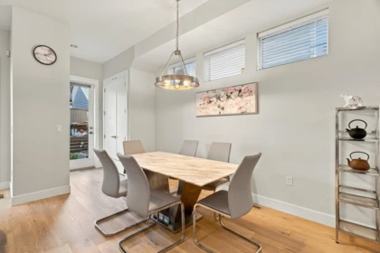 Breakfast Nook Photo of 16475 21a Avenue, Surrey, BC