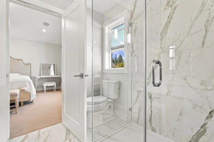 Mudroom Photo of 16475 21a Avenue, Surrey, BC