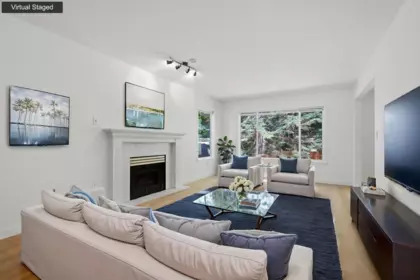 Living Room Photo of 20885 95a Avenue, Langley, BC