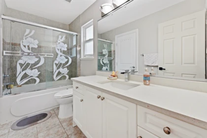 Hallway Photo of 6160 127 Street, Surrey, BC