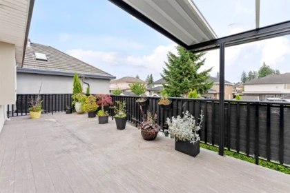 Laundry Room Photo of 6160 127 Street, Surrey, BC