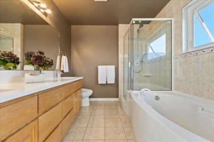 Laundry Room Photo of 44434 Elsie Place, Chilliwack, BC