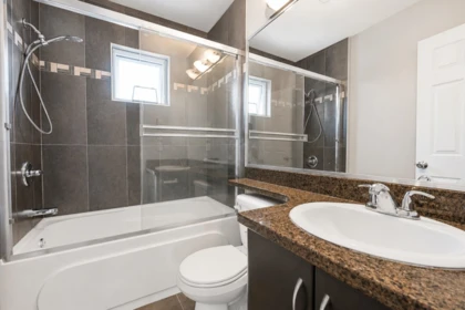 Walk-In Closet Photo of 5 9451 Granville Avenue, Richmond, BC