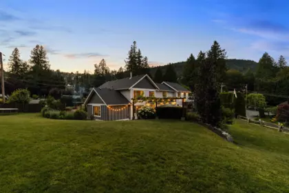 Hot Tub / Spa Photo of 36148 Dawn Crescent, Abbotsford, BC