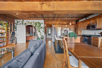 Basement Recreation Room Photo of 305 41 Alexander Street, Vancouver, BC