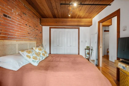 Entry Foyer Photo of 305 41 Alexander Street, Vancouver, BC